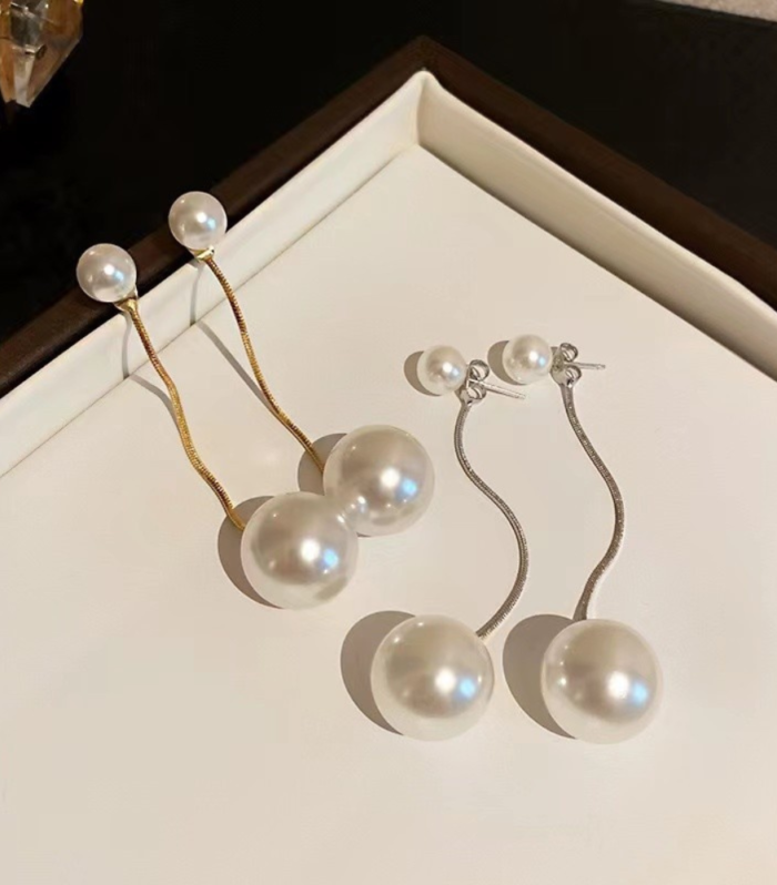 Elegant Pearl Hanging Korean Earrings – Stylish, Lightweight & Trendy Fashion Jewelry for Women